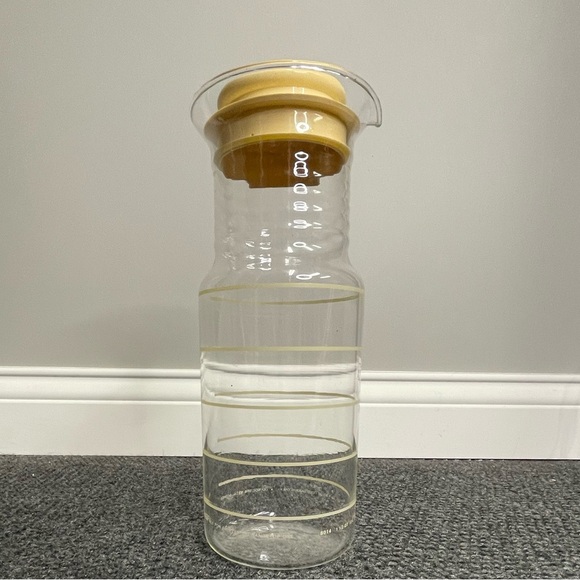 Pyrex Other - Vintage Pyrex Lemonade Juice Glass Carafe with Yellow Lid 1.5L/1 1/2 quart